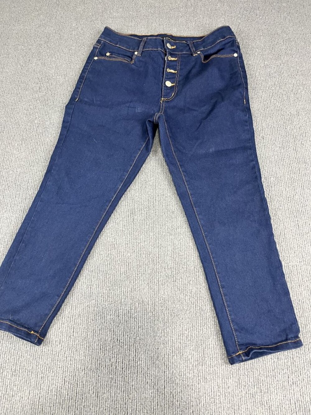 Tahari Emily Womens Mid-Rise Button Fly Capri Jeans Size 10/30 Dark Wash
